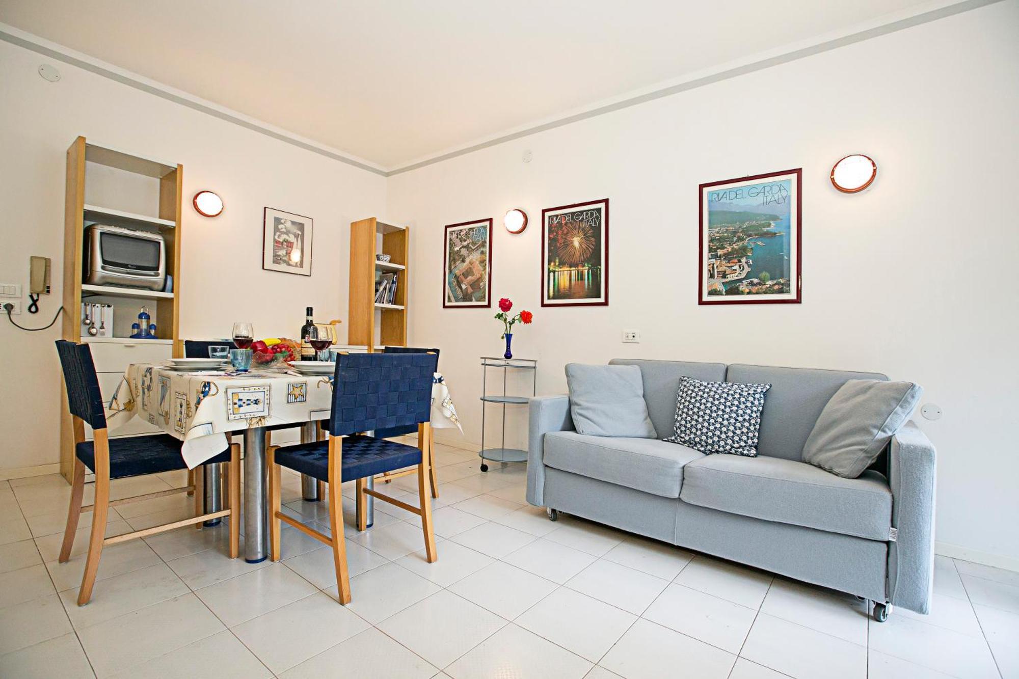 Residenza Lago D'Argento - Happy Rentals ริวาเดลการ์ดา ภายนอก รูปภาพ