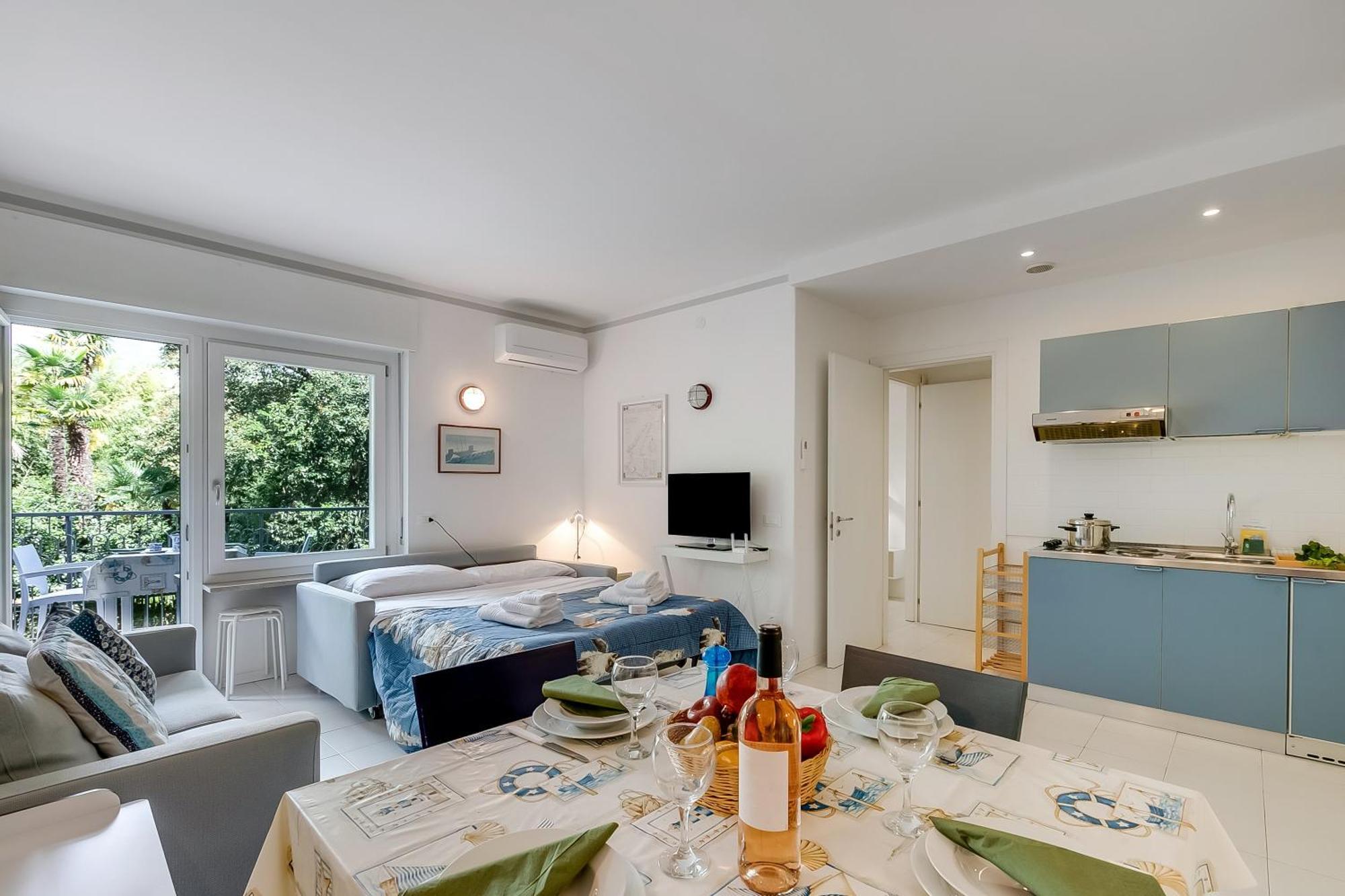 Residenza Lago D'Argento - Happy Rentals ริวาเดลการ์ดา ภายนอก รูปภาพ