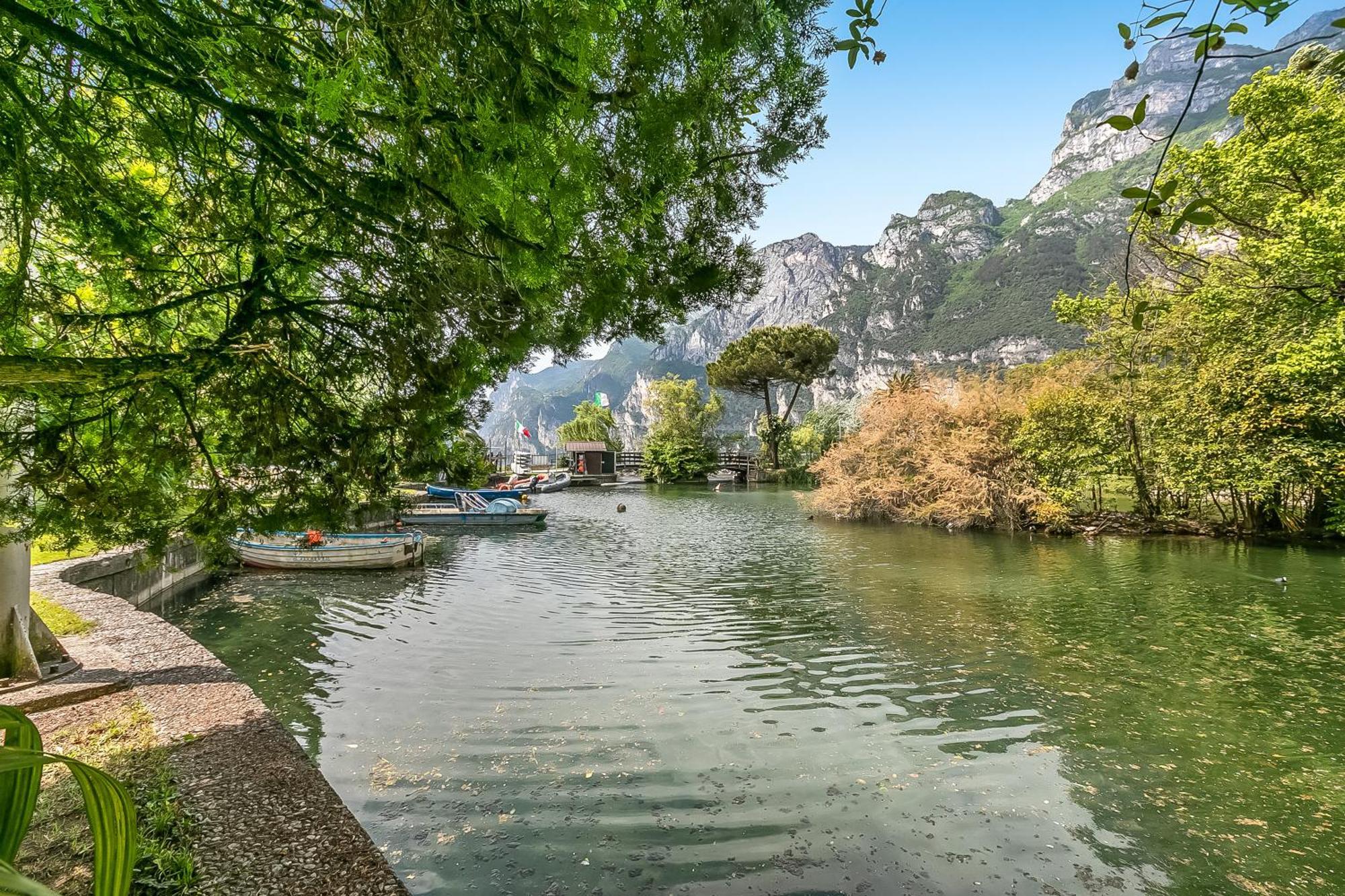 Residenza Lago D'Argento - Happy Rentals ริวาเดลการ์ดา ภายนอก รูปภาพ