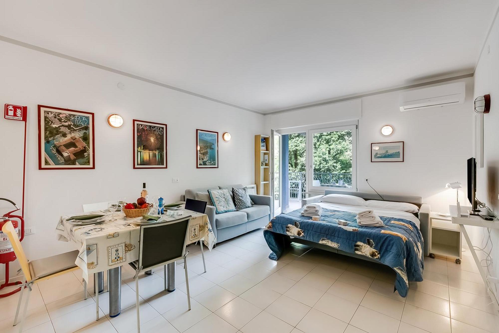 Residenza Lago D'Argento - Happy Rentals ริวาเดลการ์ดา ภายนอก รูปภาพ